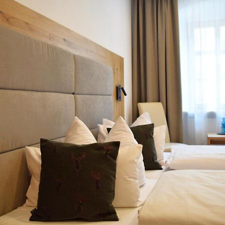 Hotel Zum Braeu Kinding Exterior foto