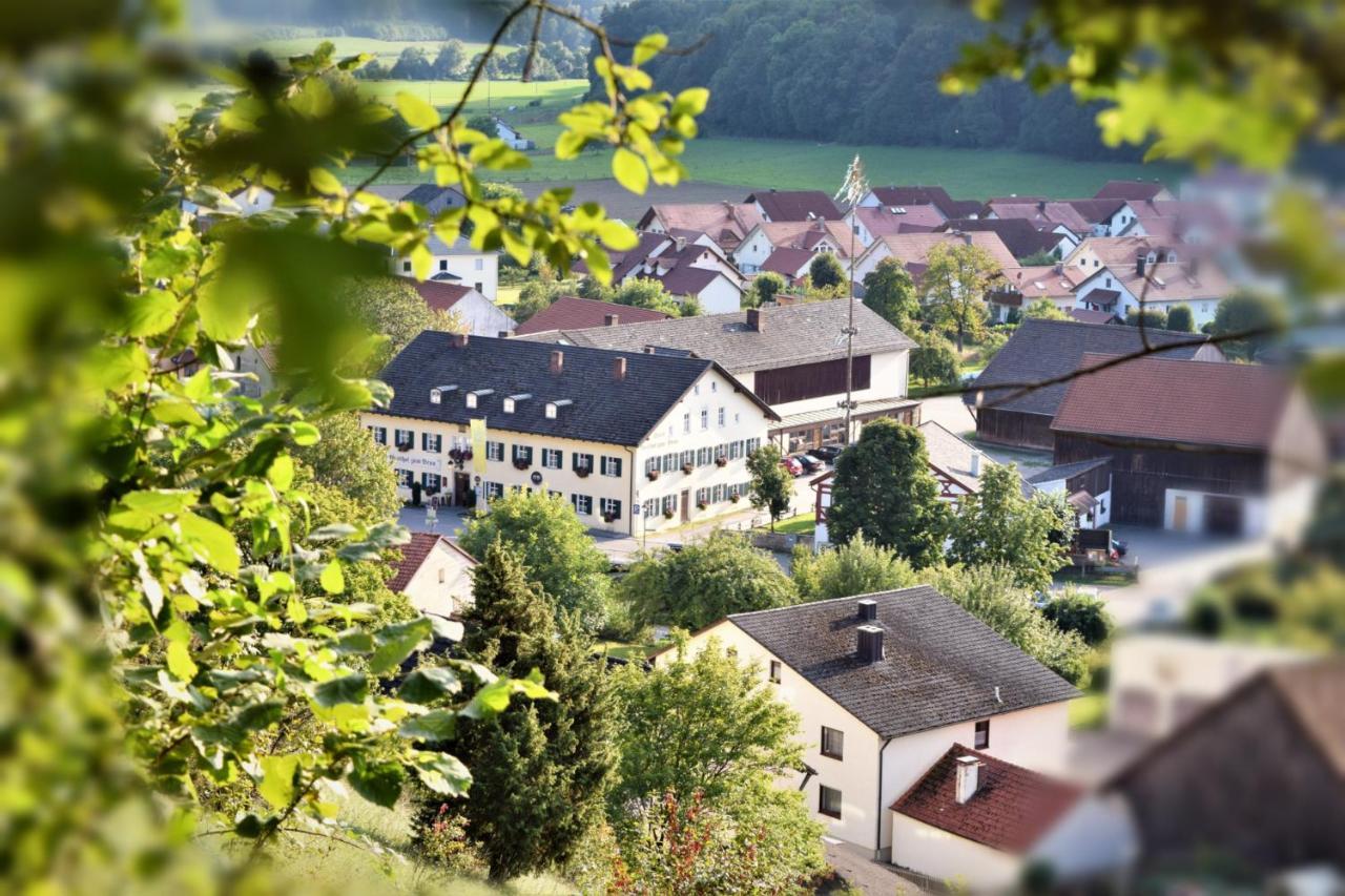 Hotel Zum Braeu Kinding Exterior foto