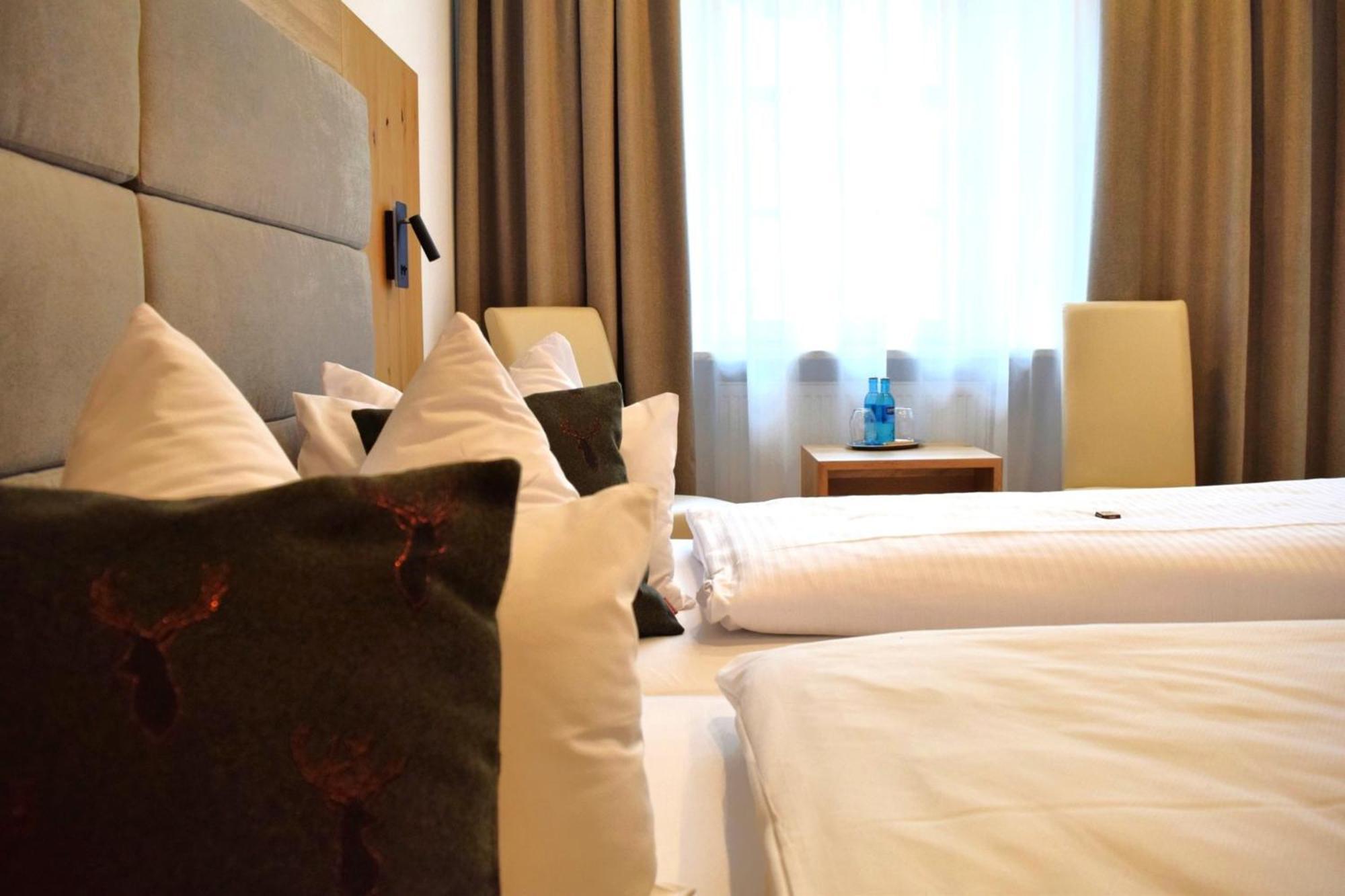 Hotel Zum Braeu Kinding Exterior foto